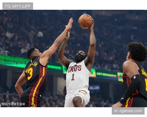 老鹰队加练“手枪”战术,备战对阵热火队的季后赛卡位战 老鹰队加练“手枪”战术,备战对阵热火队的季后赛卡位战